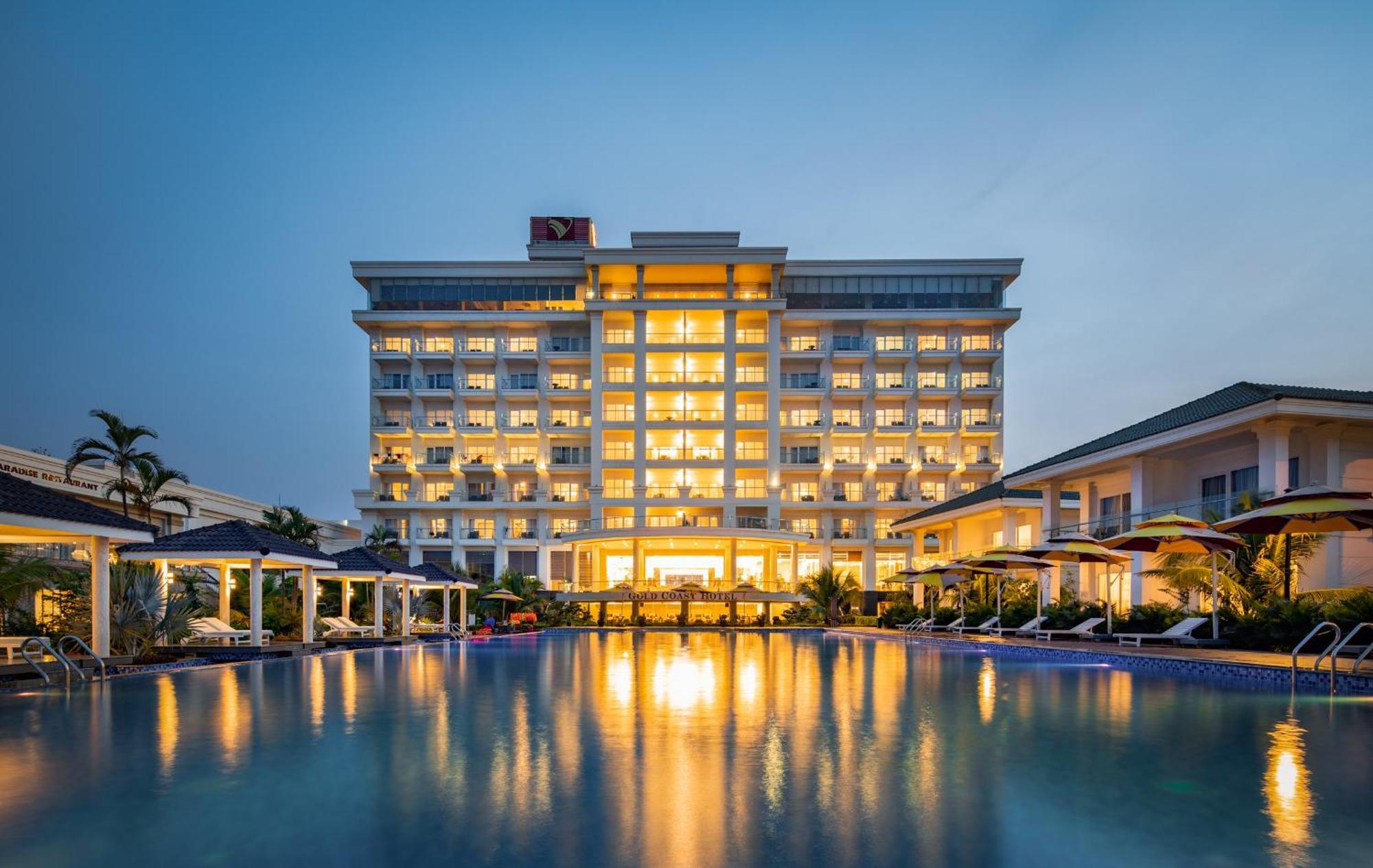 Gold Coast Hotel Resort & Spa Ντονγκ Χόι Εξωτερικό φωτογραφία